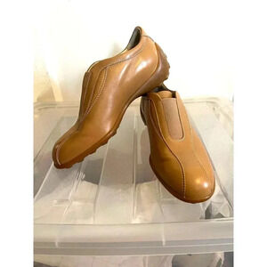 Vintage Tod's Tan Slip-on Sneakers